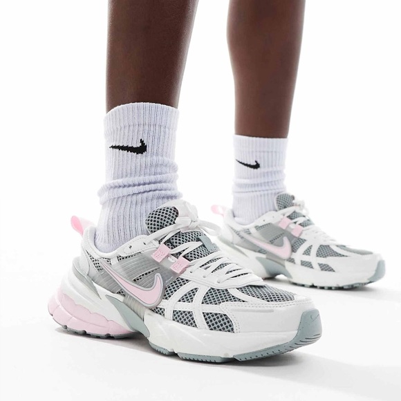 Nike V2K Run Sneakers in White and Pink | LIKE NEW - Picture 2 of 10